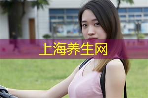 这条段子以其幽默搞笑的内容和奇特的文风迅速走红